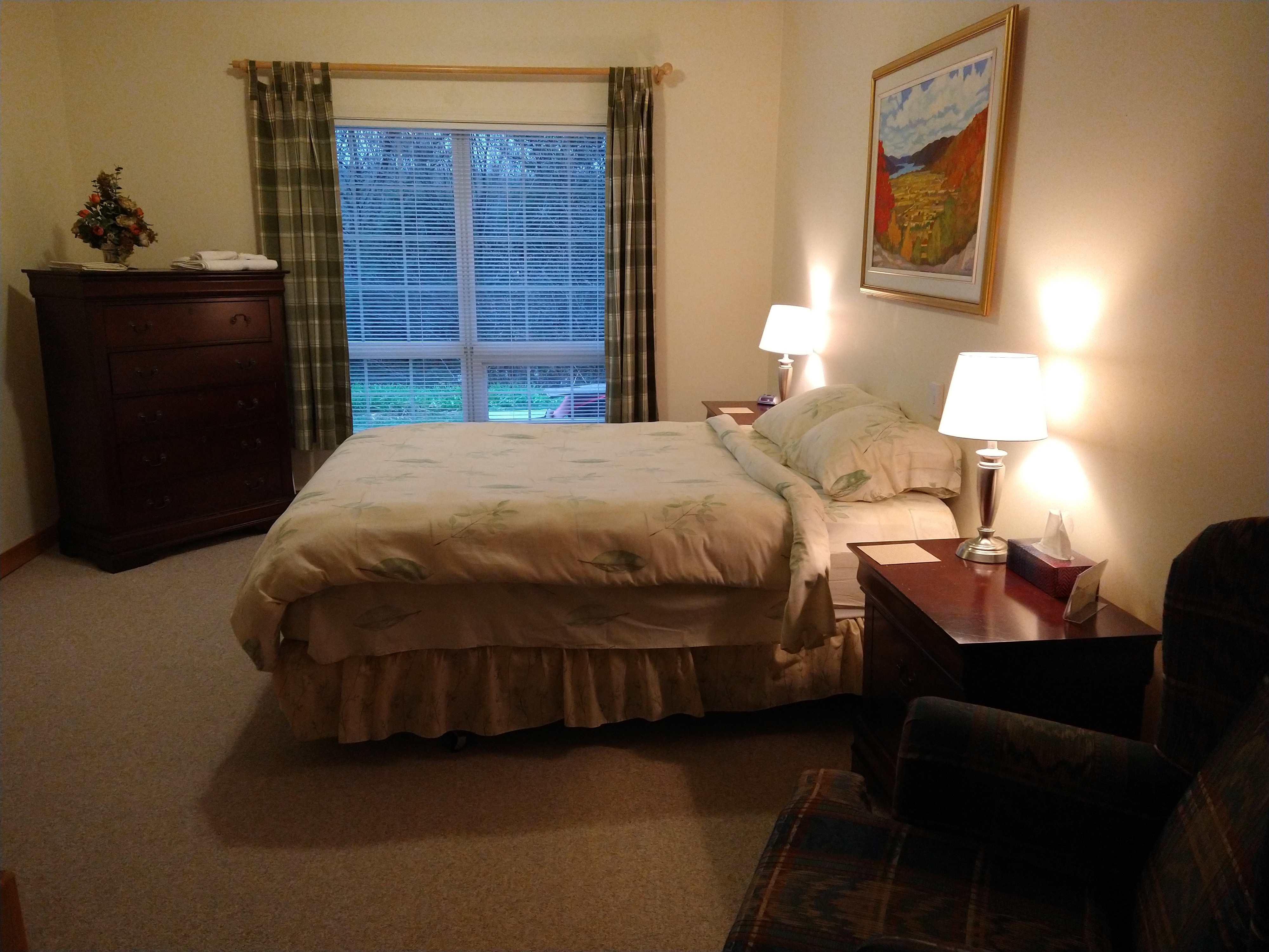 Lower Level Bedroom Detail